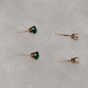 10K YELLOW GOLD EARRING EARRINGS LOT (Missing Back)